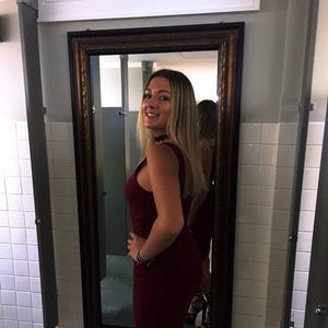 Meet your Posher, Dana